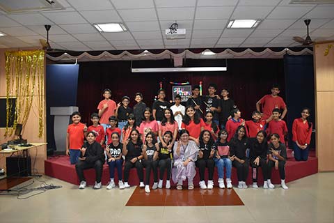 Assembly Grade 7D, 2022 - 1