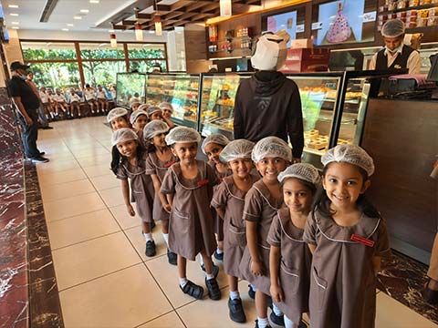 KG2 - A Visit to the bakery - 3
