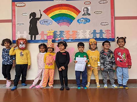 Montessori  Show-n-Tell 2024-2025 - 10
