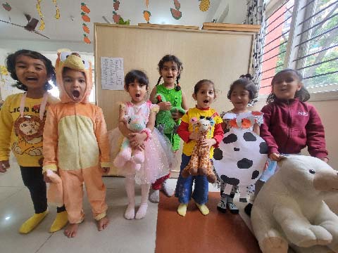 Montessori  Show-n-Tell 2024-2025 - 6
