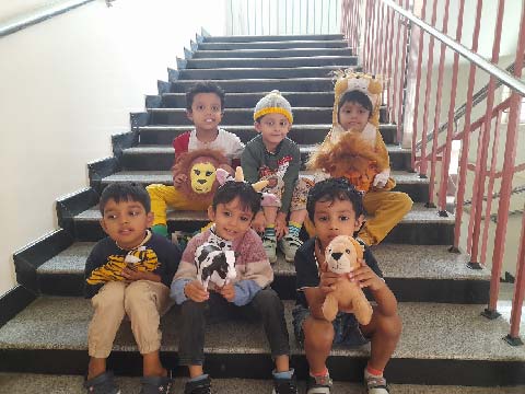Montessori  Show-n-Tell 2024-2025 - 9
