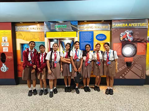 Grade 4 Educational trip - 3