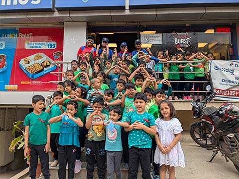 Montessori Fieldtrip to Dominos - 7