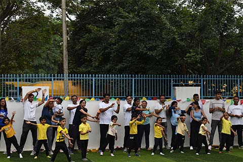 Move together Groove together - 4