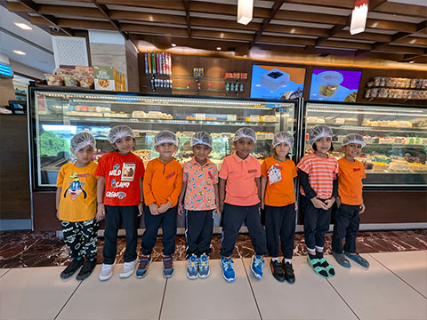 Montessori Field trip to Cakewala - 7