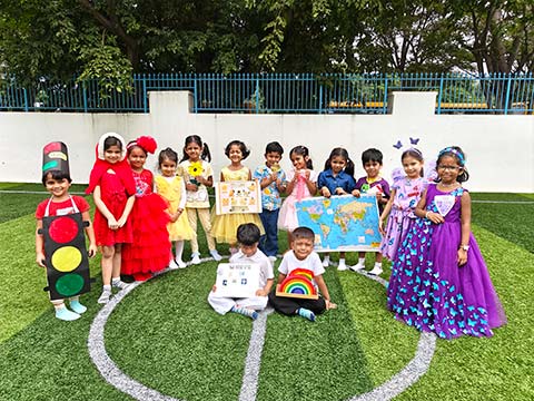 Montessori Show and Tell - Colours - 11