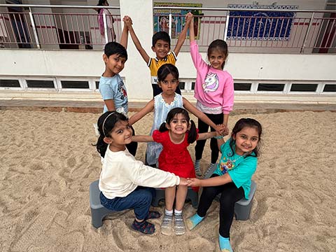 Montessori Show and Tell - Colours - 7